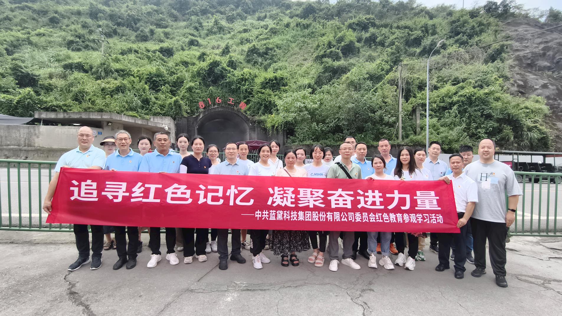 4afe94d1a9d34c12b41dcf3dad27c5ad.jpg 4afe94d1a9d34c12b41dcf3dad27c5ad.jpg