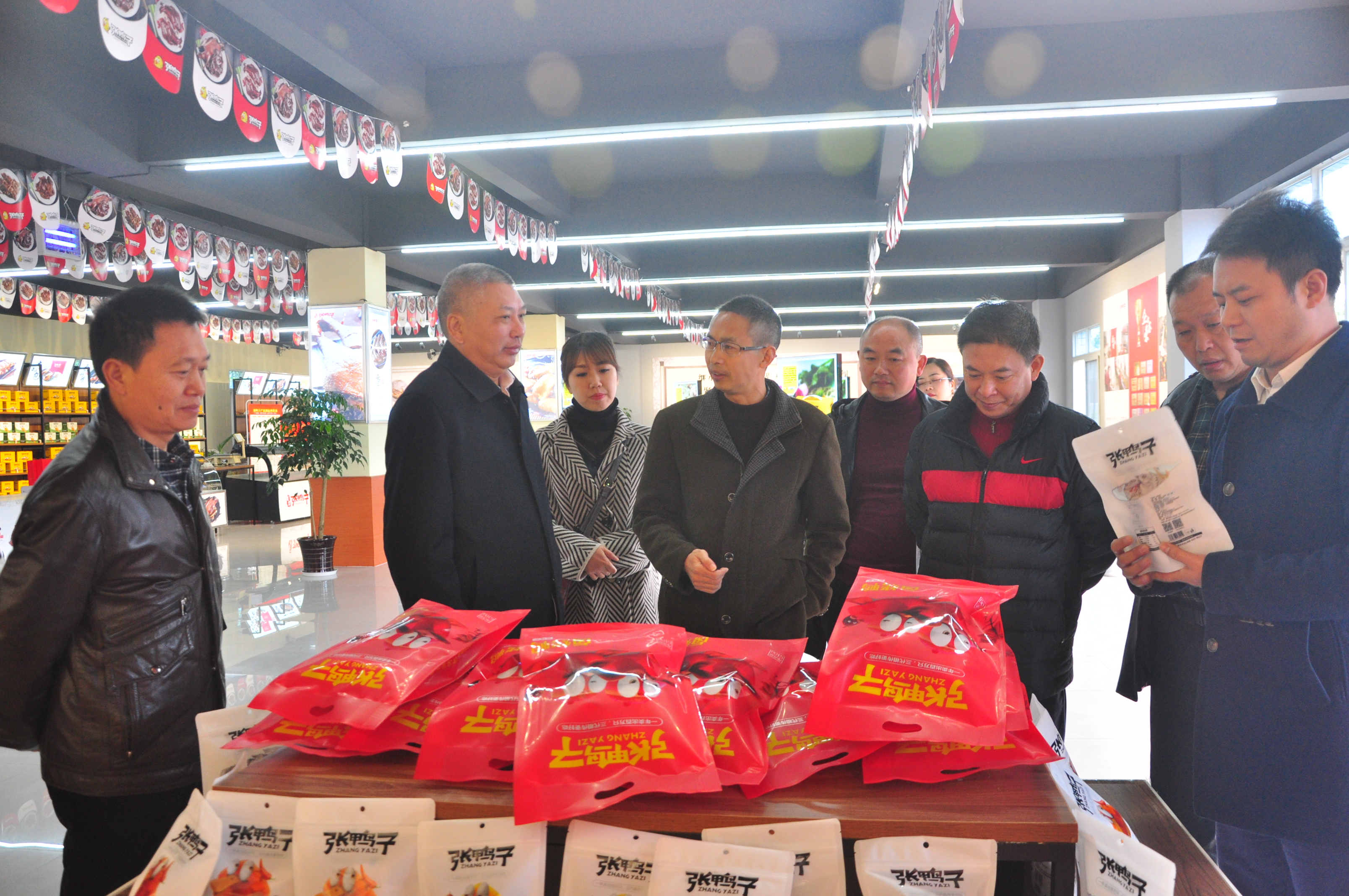 b64aef15d39242a5b7aaa0d273abfafd.jpg b64aef15d39242a5b7aaa0d273abfafd.jpg