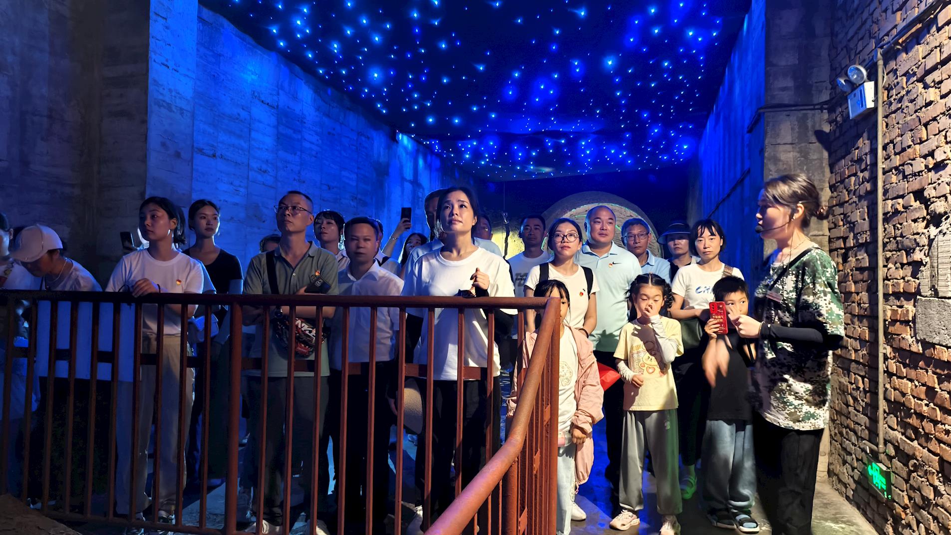 b98d8e4c7a644281b13e57216078616e.jpg b98d8e4c7a644281b13e57216078616e.jpg